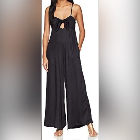 Billabong Pants - BILLABONG - Wide-Leg Jumpsuit With Cut Out And Stylish Tie Detail